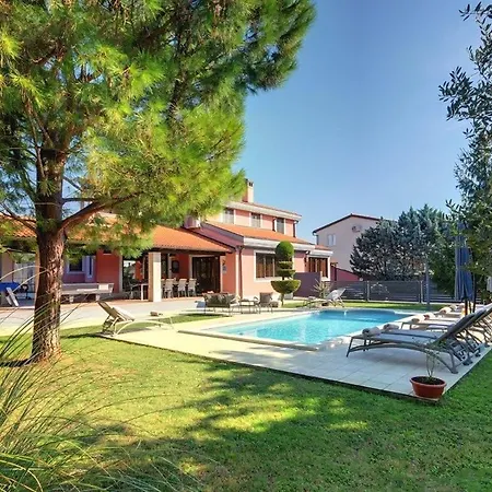 Holiday home Ines