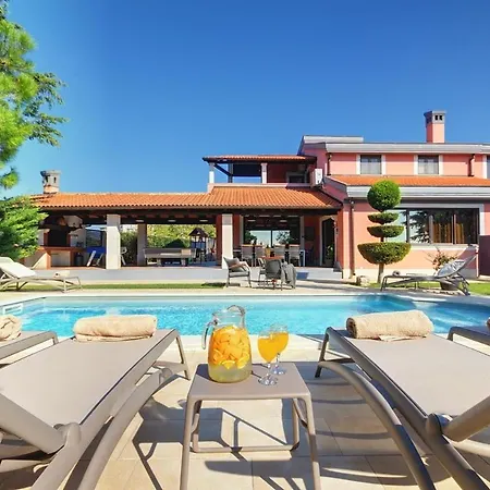 Holiday home Ines Pula