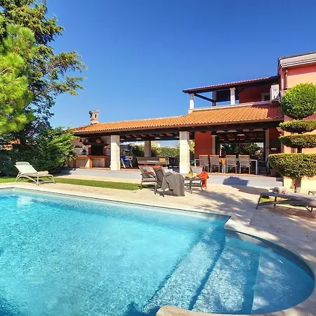 Holiday home Ines Pula